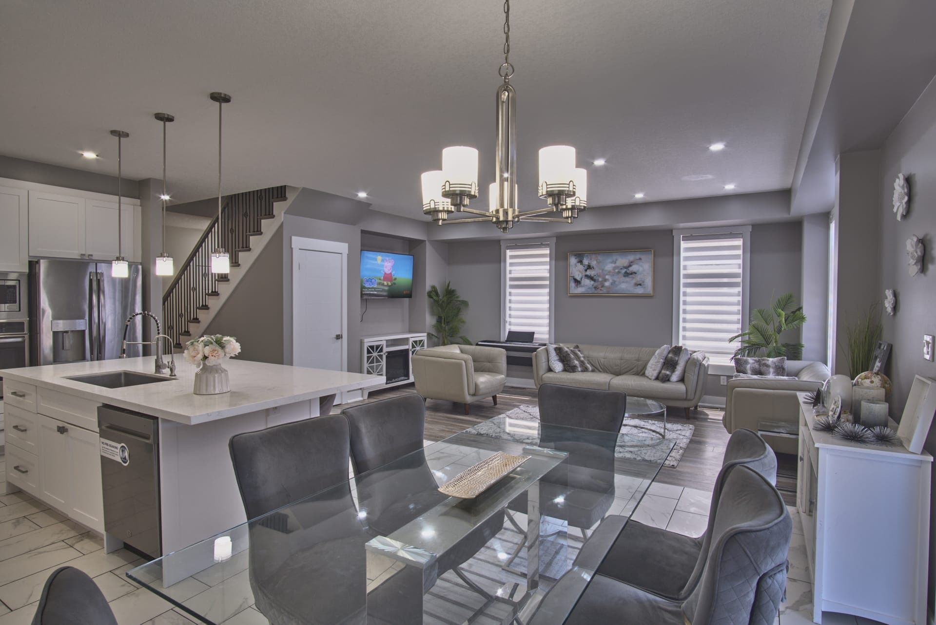 Executive Detached Home — Kitchen and dining, open concept